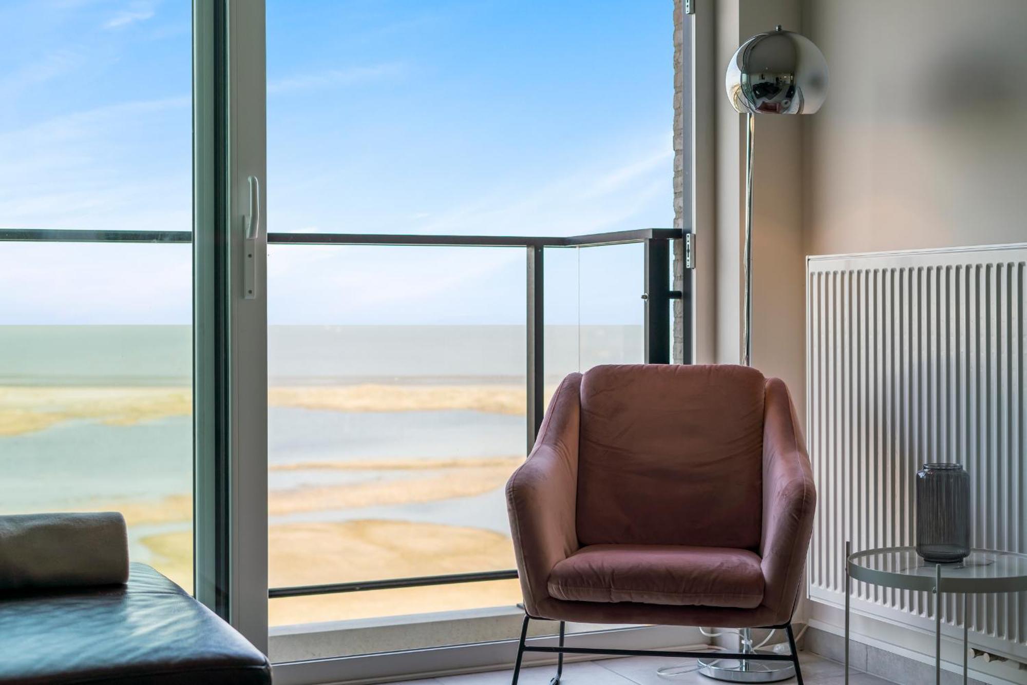 Ontspannen Aan Zee App Met Frontaal Zeezicht - 4P นอคเคอ-เฮสท์ ภายนอก รูปภาพ
